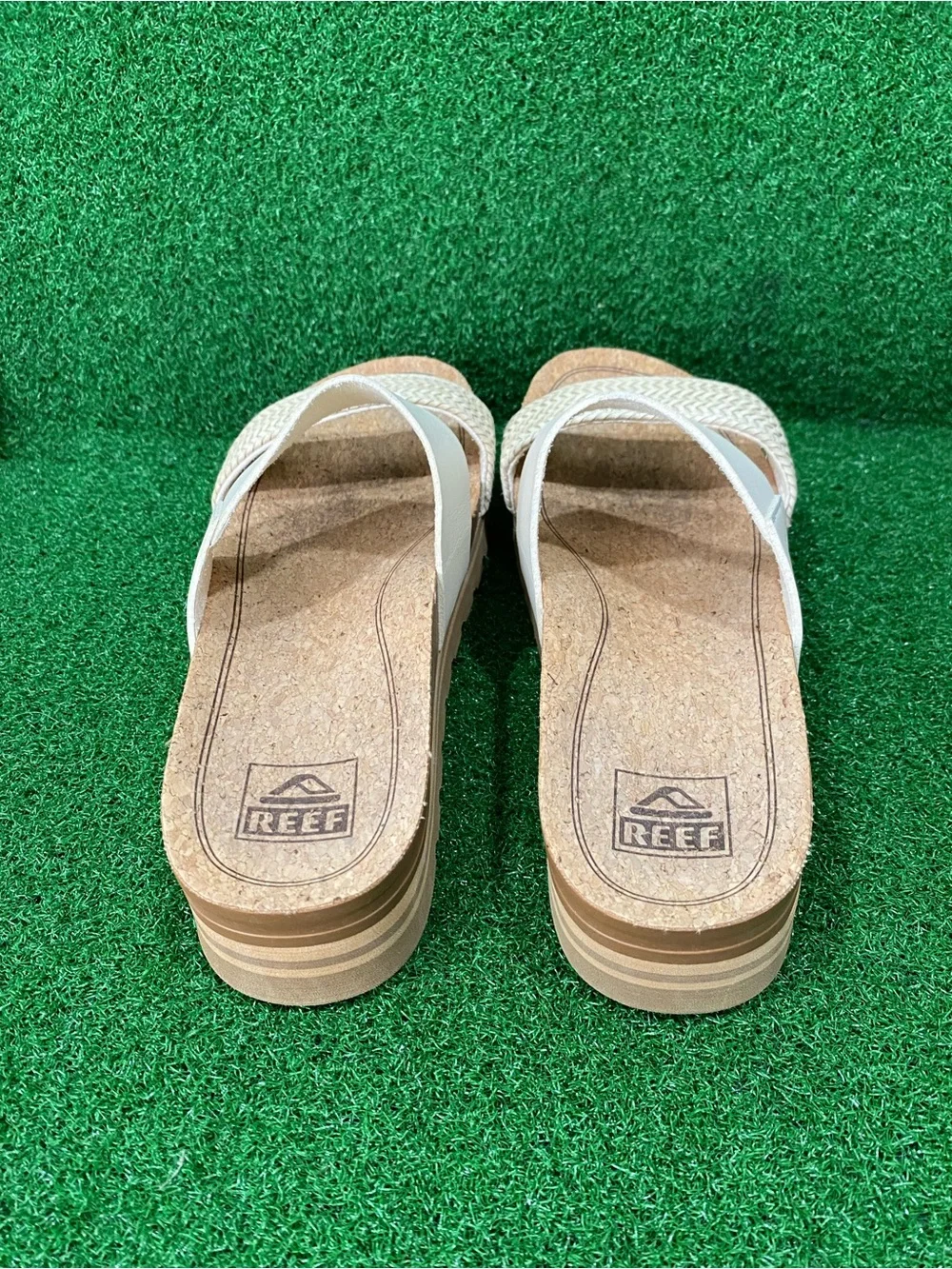 Reef Women's Cushion Vista Hi Sandal Sz 8 Women’s  (Ago 026)